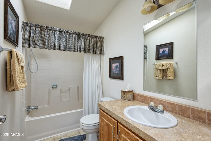 024_photo24_6464_old_homestead_rd