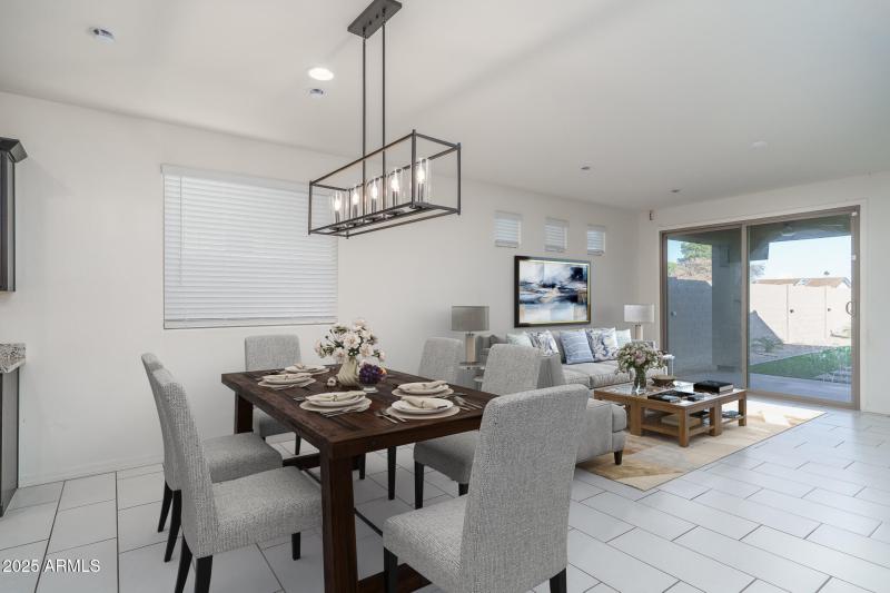 6VS) DINING TO GREAT ROOM