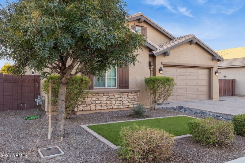 2-web-or-mls-1179-spine-tree-ave