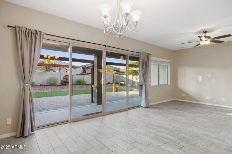 4-web-or-mls-1179-spine-tree-ave