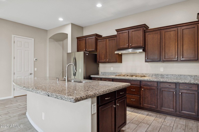 9-web-or-mls-1179-spine-tree-ave