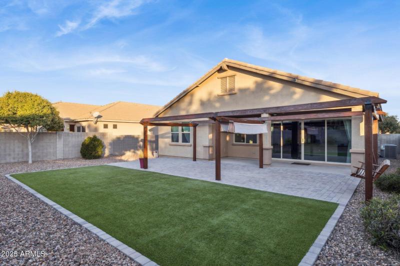 29-web-or-mls-1179-spine-tree-ave