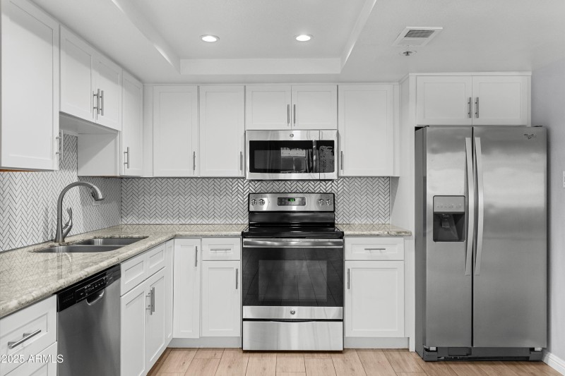 03-20251218-DSC02001