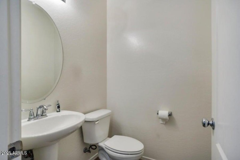 20221116200843584238000000-o