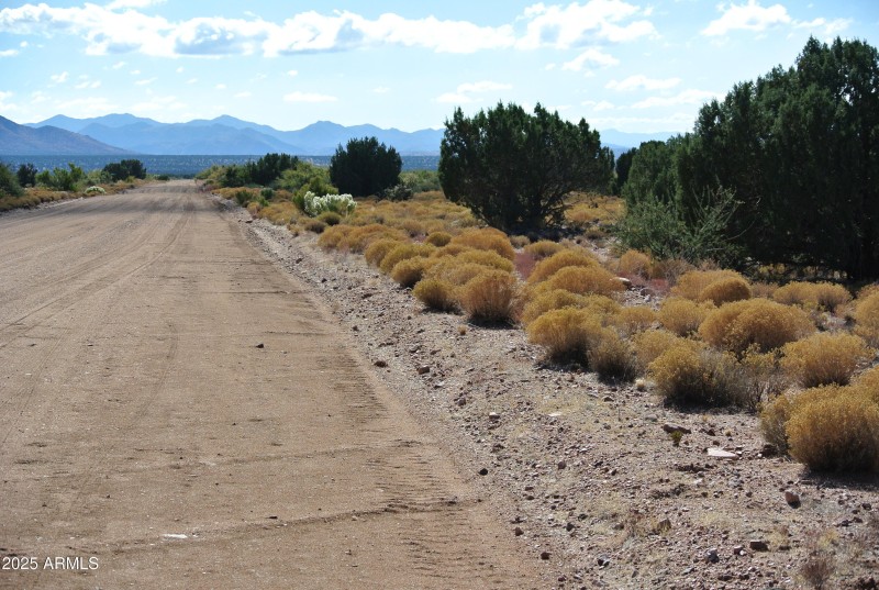 8) 66208-6944690a04604