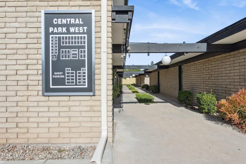 28-web-or-mls-110-w-missouri-ave-25