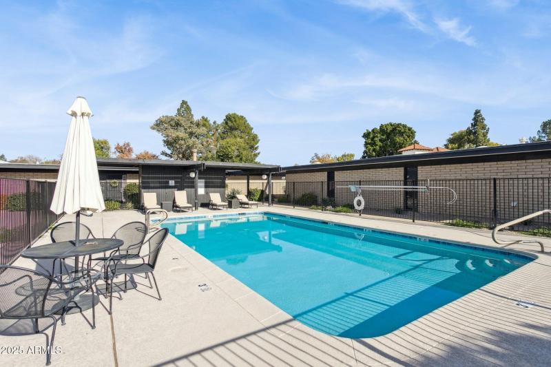 30-web-or-mls-110-w-missouri-ave-25