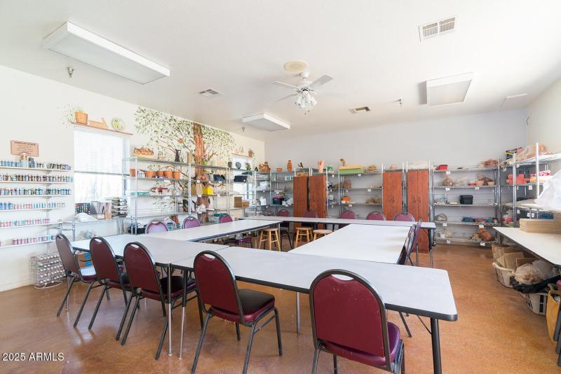 HOA arts and crafts room