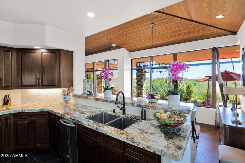 44-web-or-mls-P1349041