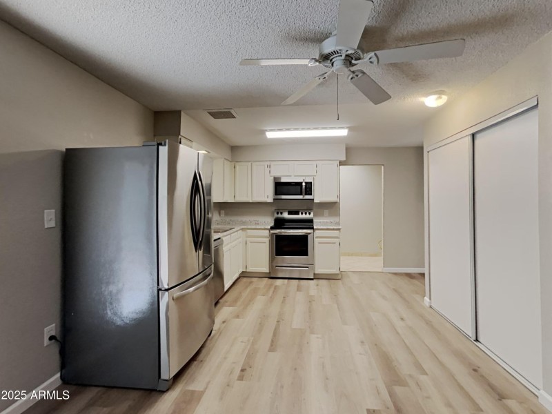 1006355.7251 W Cinnabar Avenue_1