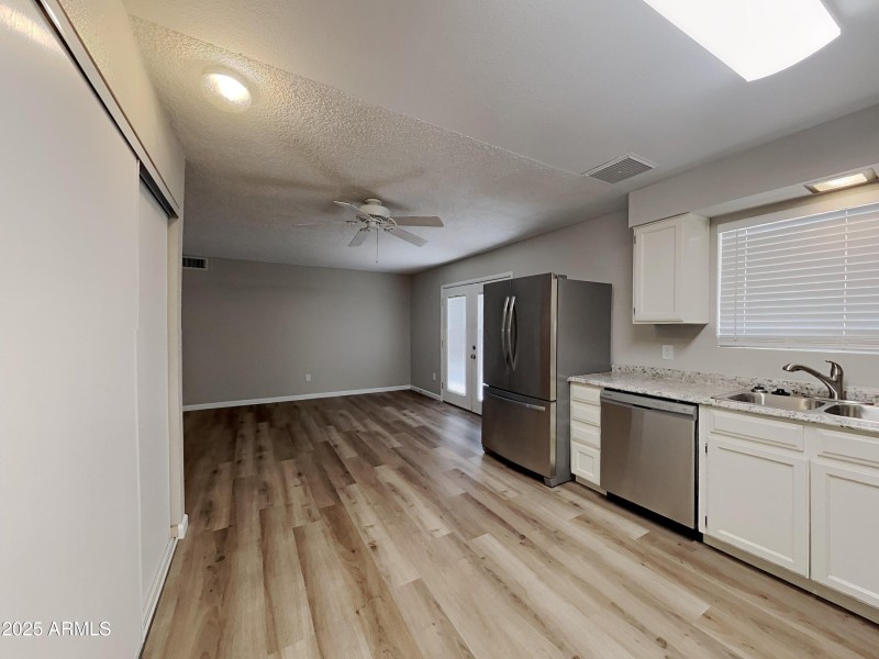 1006355.7251 W Cinnabar Avenue_3