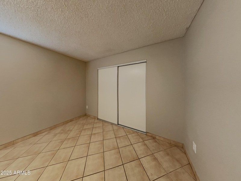 1006355.7251 W Cinnabar Avenue_6