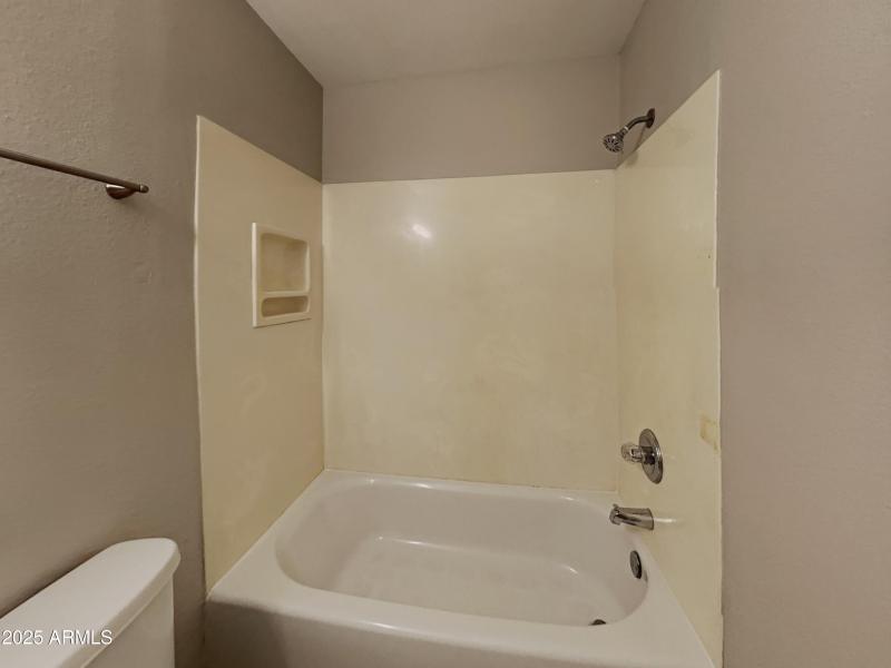 1006355.7251 W Cinnabar Avenue_7