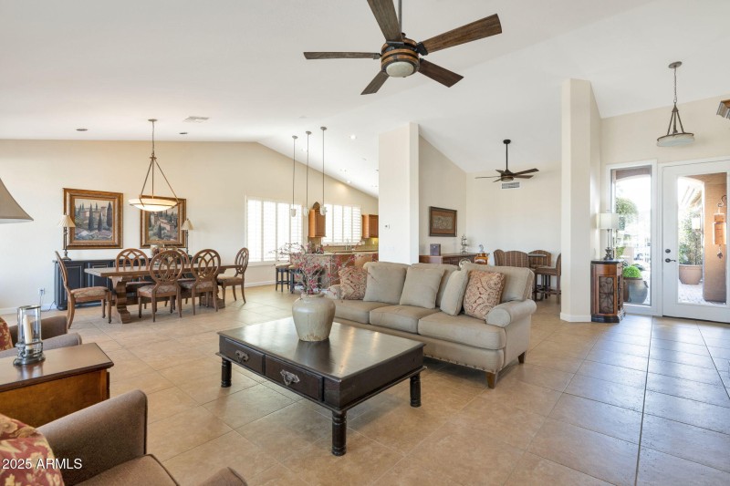 11-web-or-mls-Qp-2587