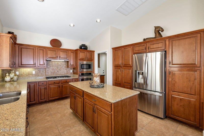 17-web-or-mls-Qp-2593