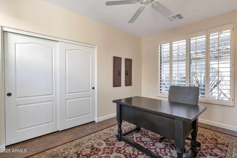 Bed 3 set up as office