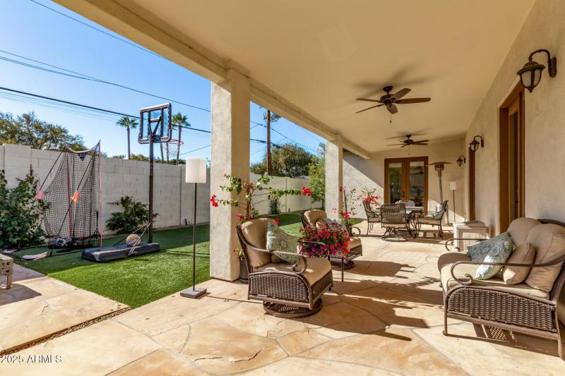 Charming oversized covered patio