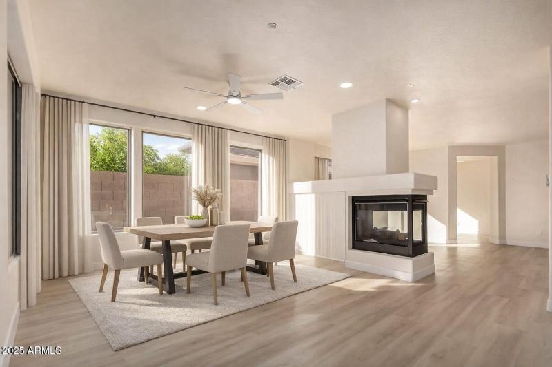 2 2335 W Muirfield Dr