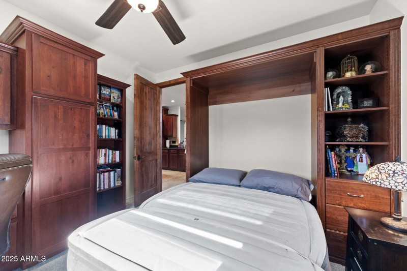 038__406 S Whisper Ridge Ln