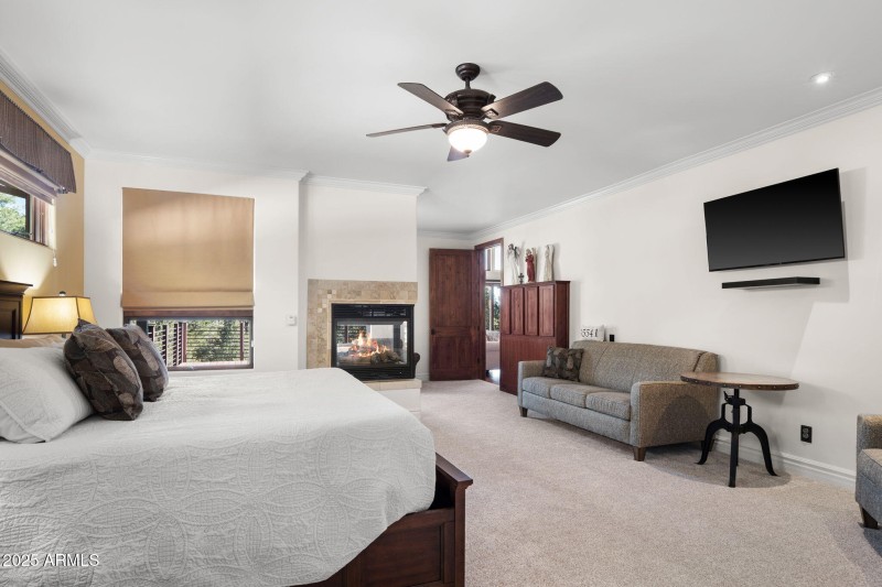 040__406 S Whisper Ridge Ln