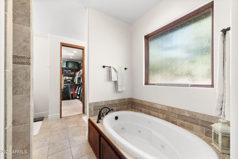 044__406 S Whisper Ridge Ln