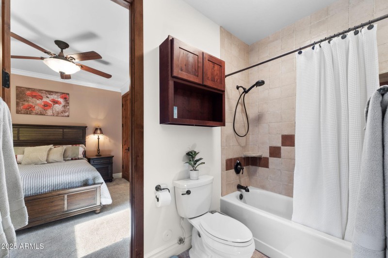 053__406 S Whisper Ridge Ln