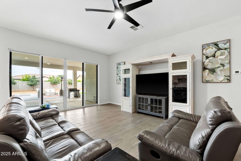 006__1294 E La Fortuna Ct