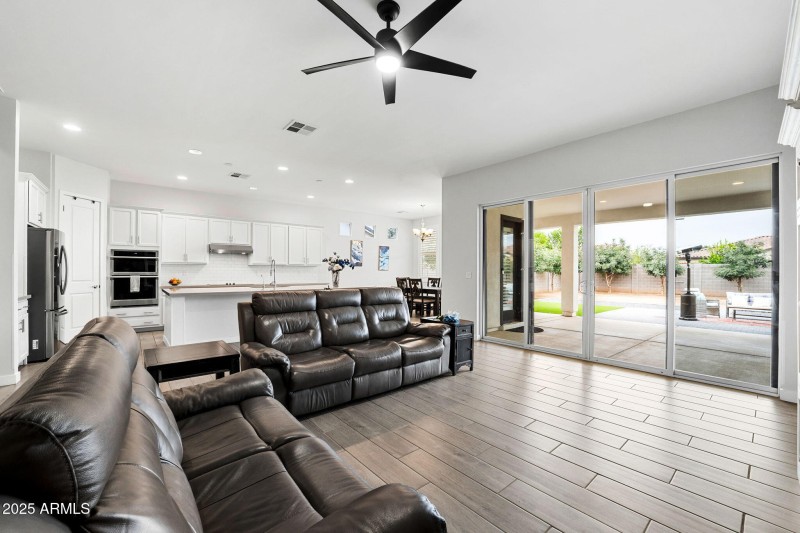 007__1294 E La Fortuna Ct