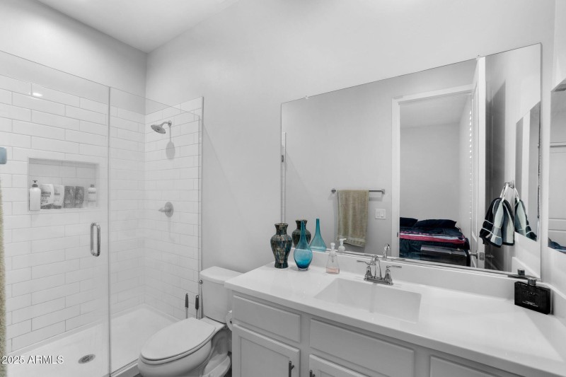 016__1294 E La Fortuna Ct