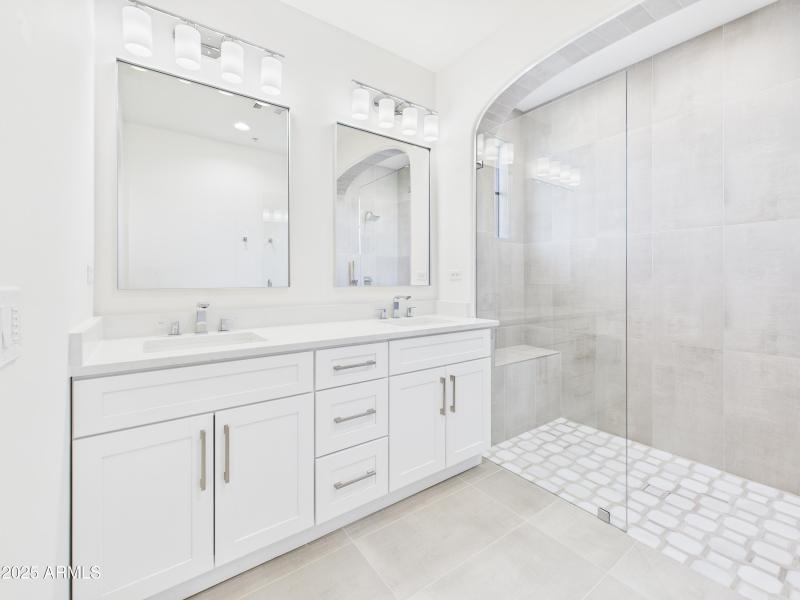 49 20704 N 90th PL Unit 1015 Primary Bat