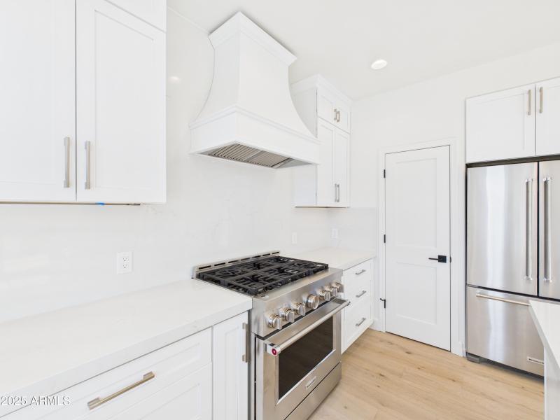 73 20704 N 90th PL Unit 1015 Kitchen