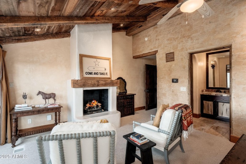 Ensuite 2 Floor 2 with Fireplace