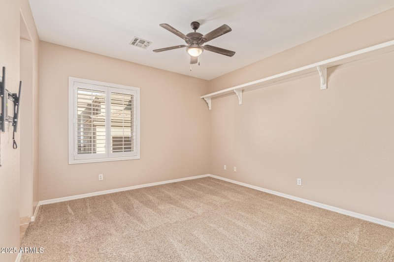 441 W Desert Flower Lane