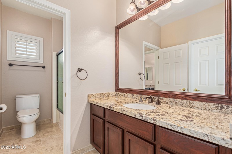 441 W Desert Flower Lane