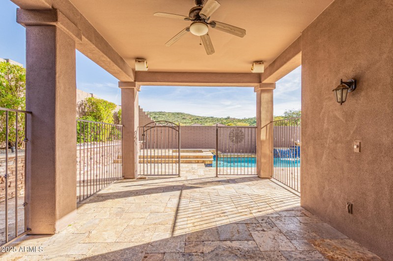 441 W Desert Flower Lane