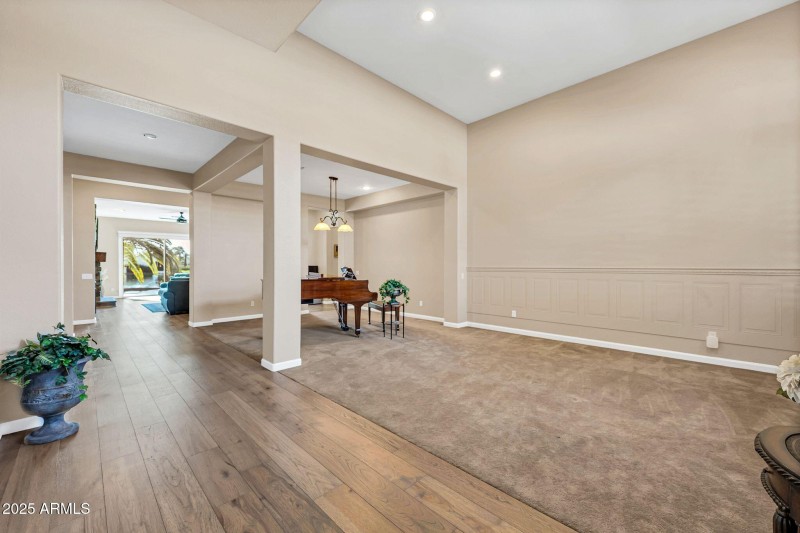 1551 W Blue Ridge Way-6