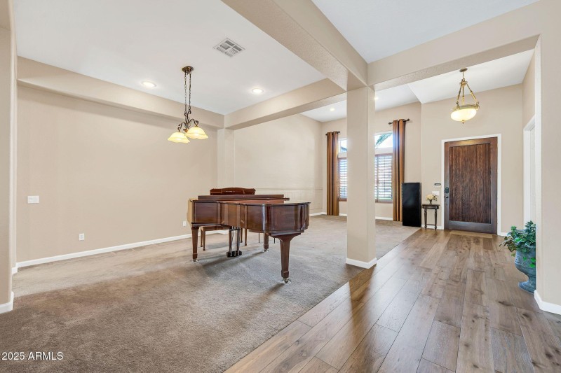 1551 W Blue Ridge Way-12