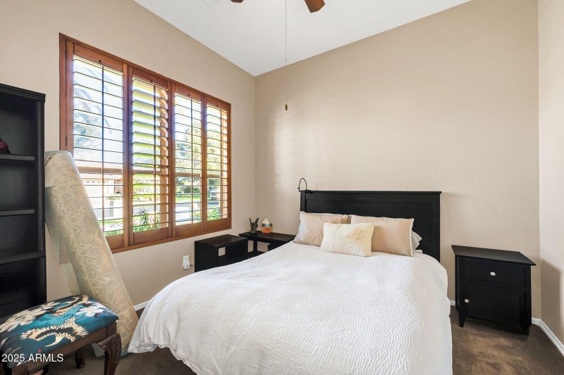 1551 W Blue Ridge Way-27