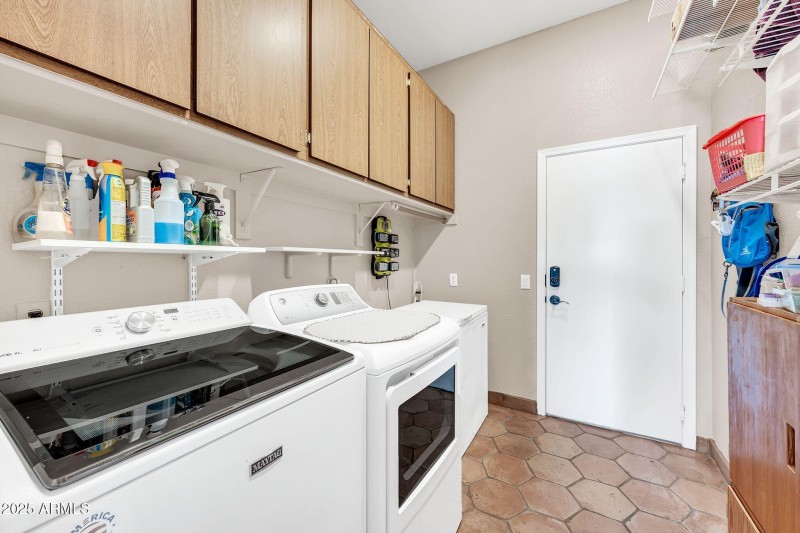 1551 W Blue Ridge Way-34