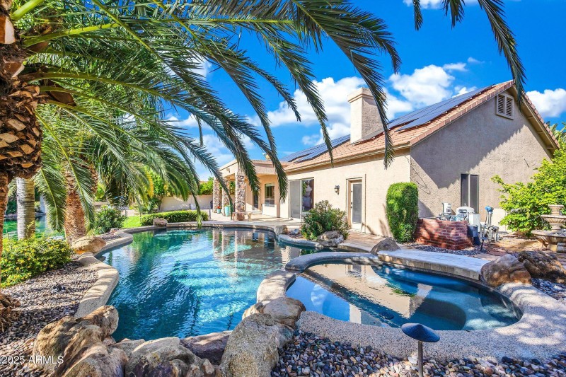 1551 W Blue Ridge Way-42