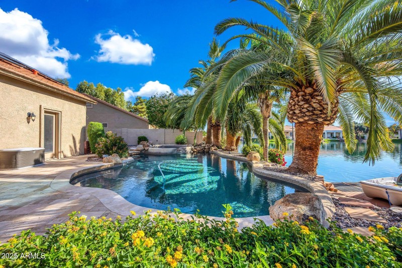 1551 W Blue Ridge Way-46