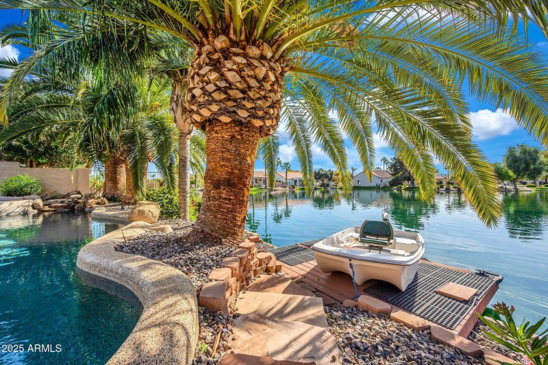 1551 W Blue Ridge Way-48