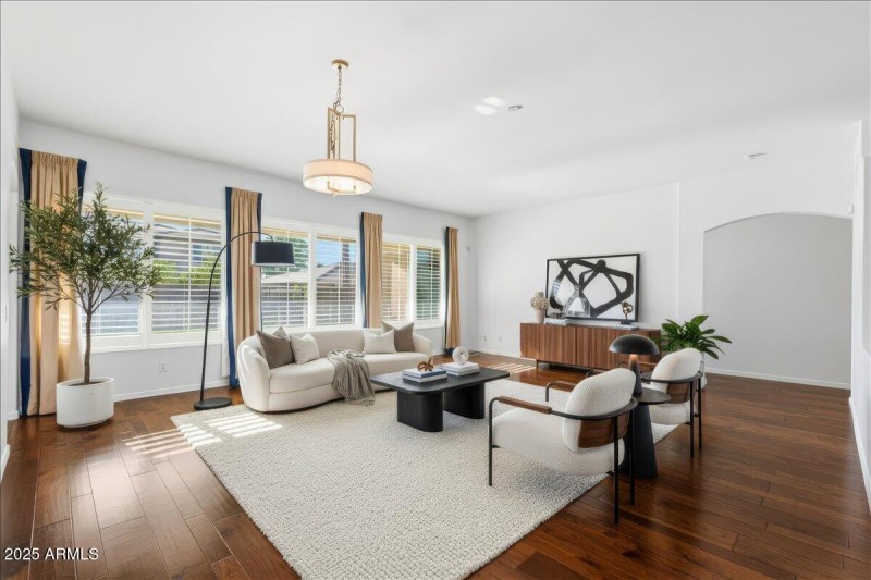 11-15115 W Pierson St Virtual Staging