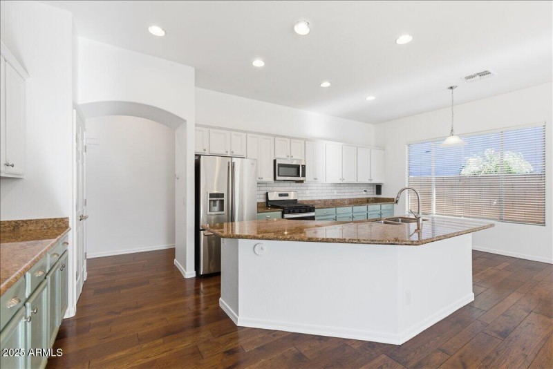 13-15115 W Pierson St