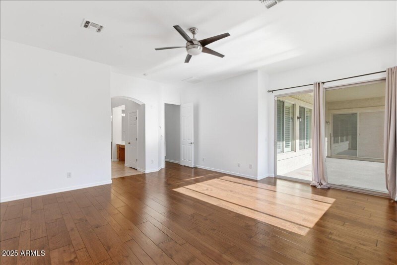 21-15115 W Pierson St