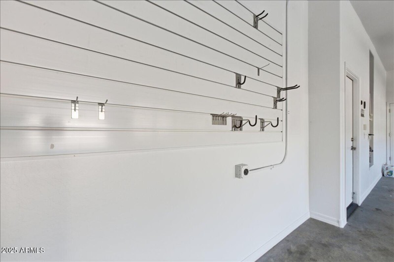 37-15115 W Pierson St