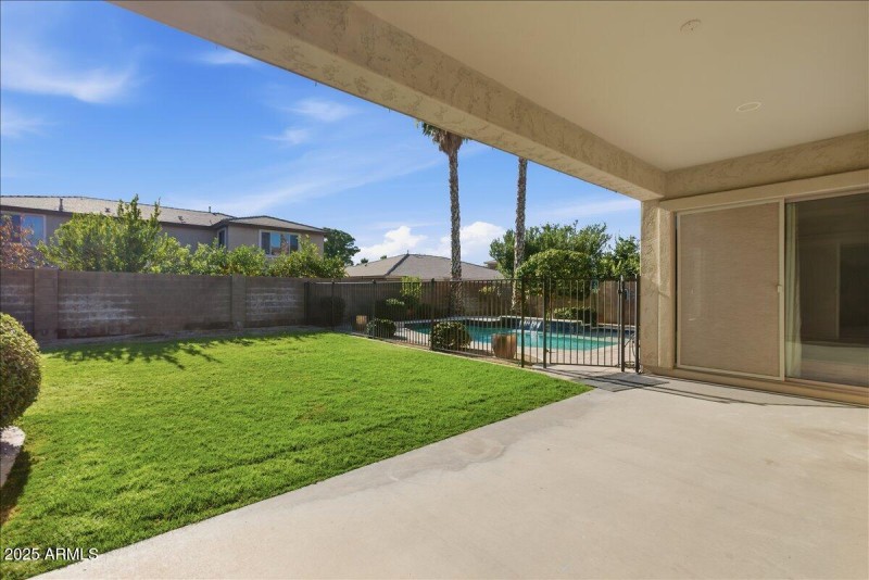 39-15115 W Pierson St