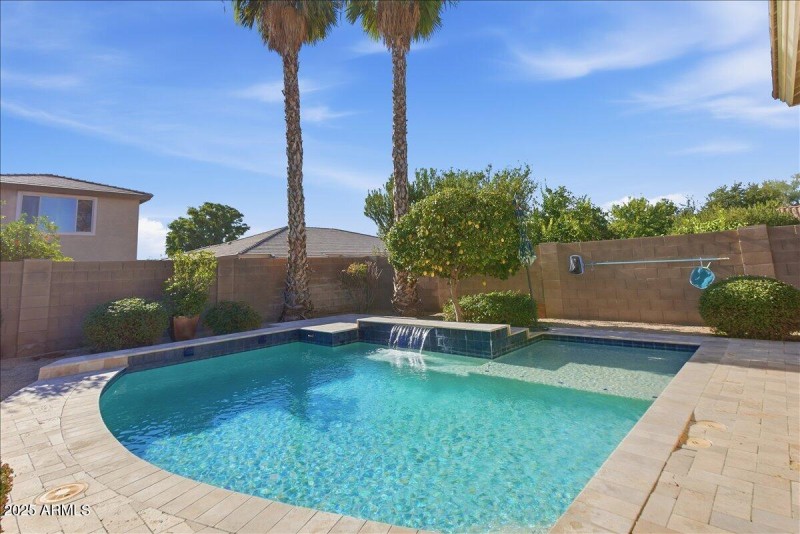 40-15115 W Pierson St