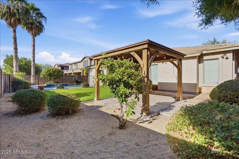 45-15115 W Pierson St