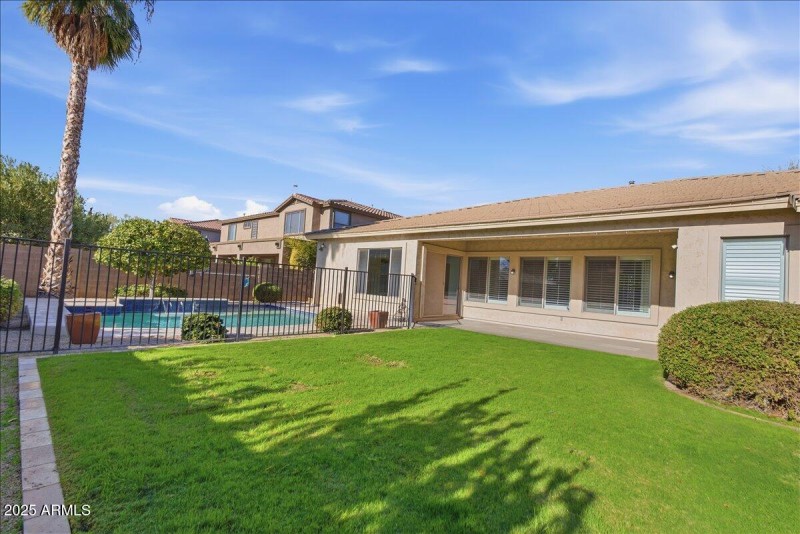 46-15115 W Pierson St